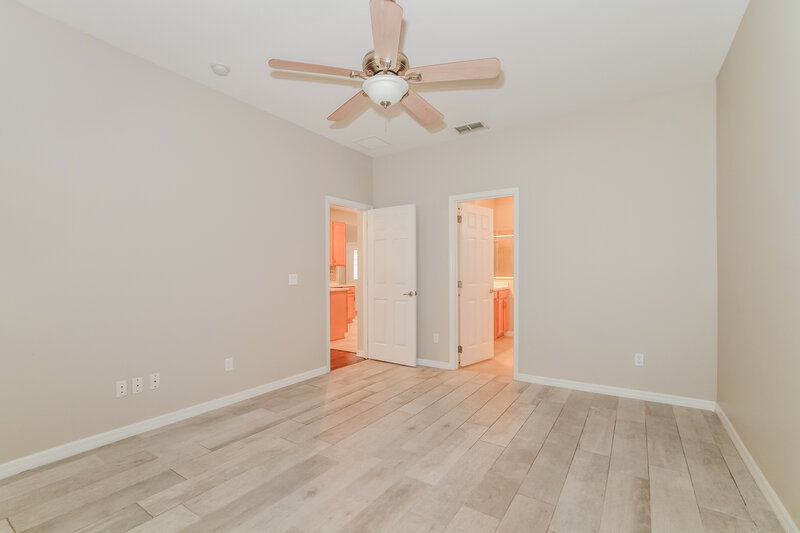 2,075/Mo, 706 Auburn Preserve Blvd Auburndale, FL 33823 Main Bedroom View 2
