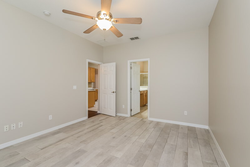 2,165/Mo, 706 Auburn Preserve Blvd Auburndale, FL 33823 Main Bedroom View