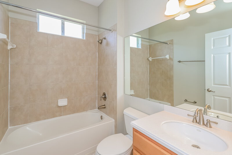 2,165/Mo, 706 Auburn Preserve Blvd Auburndale, FL 33823 Bathroom View