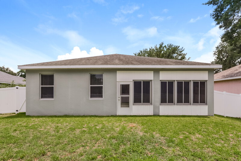 2,075/Mo, 706 Auburn Preserve Blvd Auburndale, FL 33823 Rear View