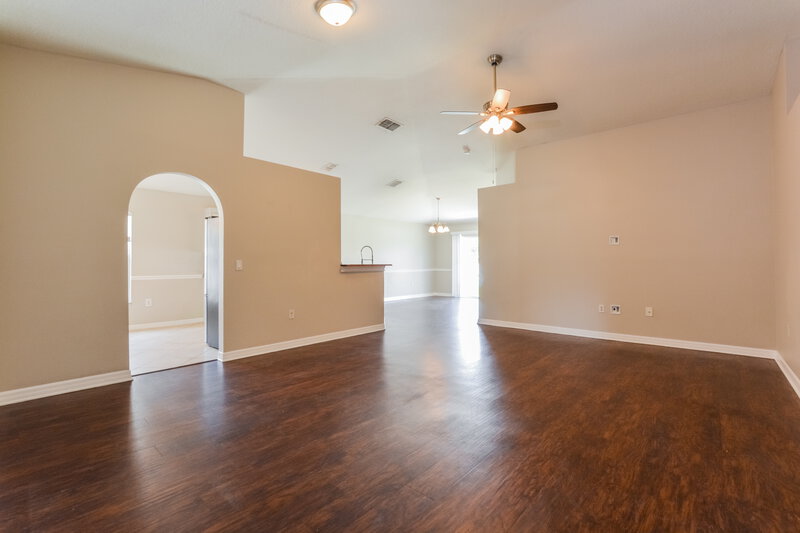 2,220/Mo, 2097 Hayfield Way Apopka, FL 32712 Living Room View