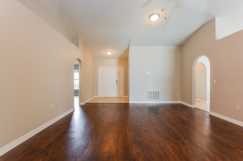 2,220/Mo, 2097 Hayfield Way Apopka, FL 32712 Living Room View 3