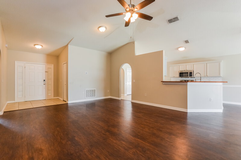 2,220/Mo, 2097 Hayfield Way Apopka, FL 32712 Living Room View 4