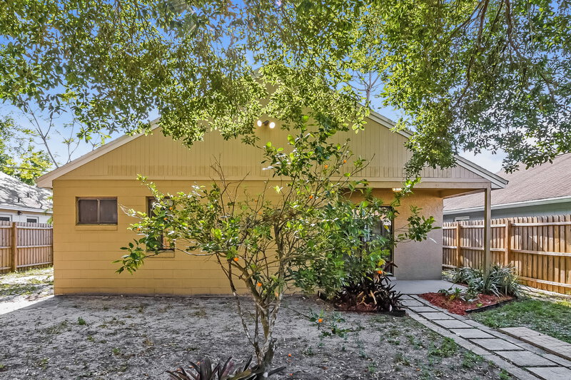 3,270/Mo, 149 River Chase Dr Orlando, FL 32807 Rear View