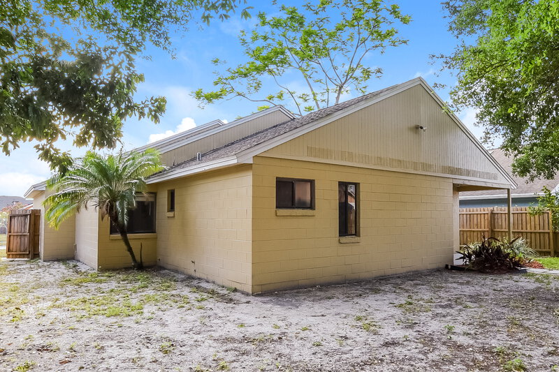 3,270/Mo, 149 River Chase Dr Orlando, FL 32807 Rear View 2