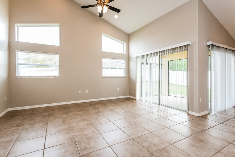 2,645/Mo, 1270 Creekview Court Saint Cloud, FL 34772 Living Room View
