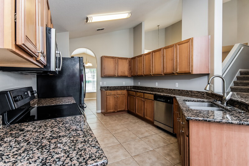 2,645/Mo, 1270 Creekview Court Saint Cloud, FL 34772 Kitchen View