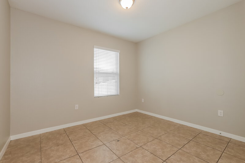 2,125/Mo, 1633 Wallace Manor Boulevard Winter Haven, FL 33880 Bedroom View 2