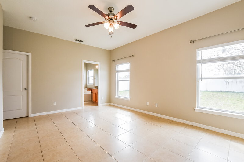 2,560/Mo, 322 Fieldstream West Blvd Orlando, FL 32825 Main Bedroom View 2