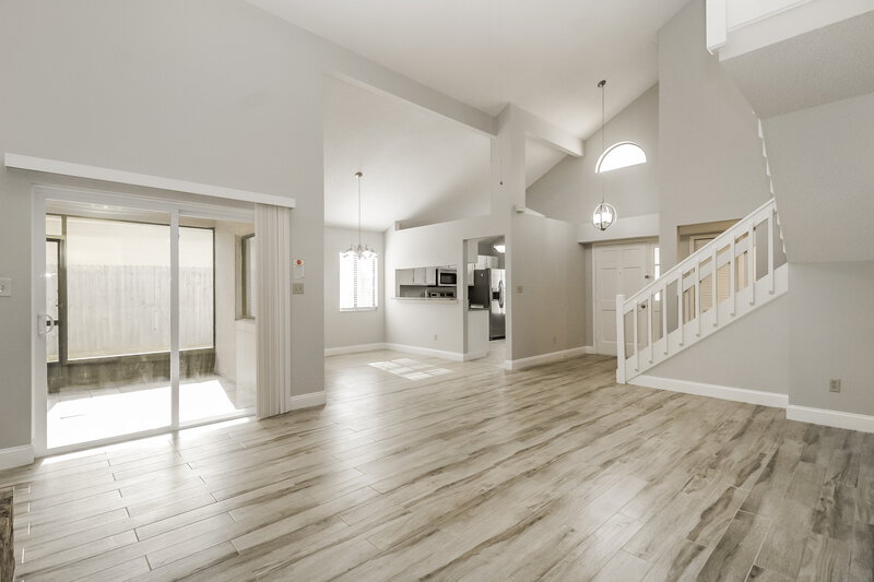 2,220/Mo, 2001 Piedmont Park Boulevard Apopka, FL 32703 Living Room View 2