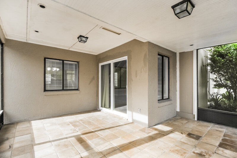 2,220/Mo, 2001 Piedmont Park Boulevard Apopka, FL 32703 Screen Porch View