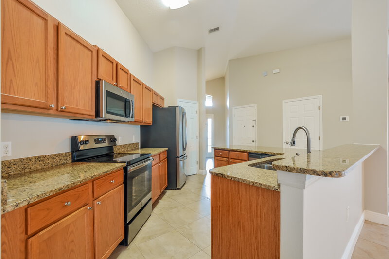 2,315/Mo, 3038 Goodrick Lane Kissimmee, FL 34743 Kitchen View 2