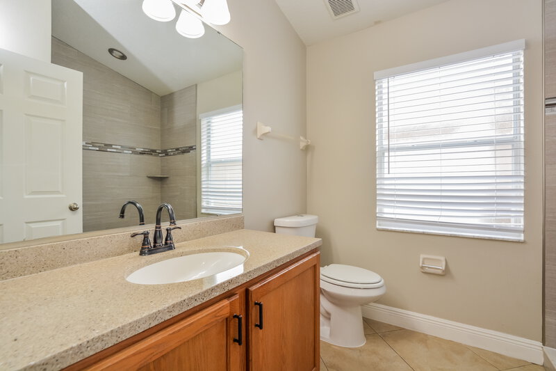 2,315/Mo, 3038 Goodrick Lane Kissimmee, FL 34743 Bathroom View