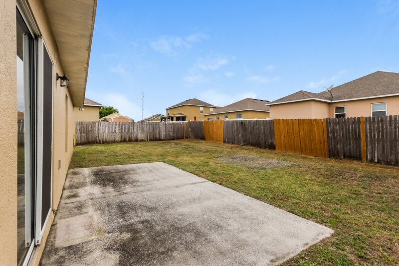 1,785/Mo, 1767 Eagle Pines Circle Eagle Lake, FL 33839 Exterior View