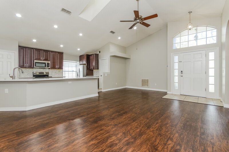 2,385/Mo, 1598 Royal Oaks Drive Apopka, FL 32703 Living Room View 3