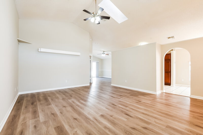 2,350/Mo, 2127 Newt Street Orlando, FL 32837 Living Room View