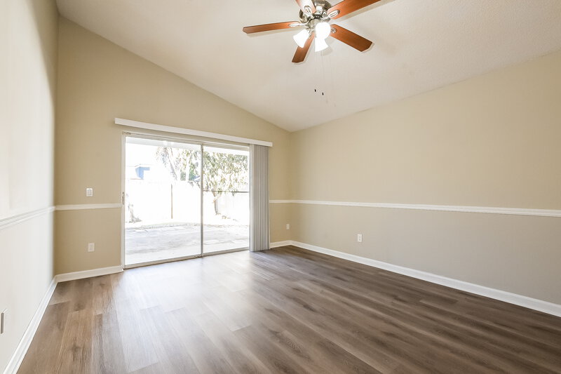 2,350/Mo, 2127 Newt Street Orlando, FL 32837 Family Room View
