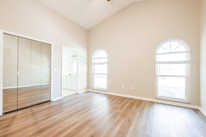 2,350/Mo, 2127 Newt Street Orlando, FL 32837 Main Bedroom View