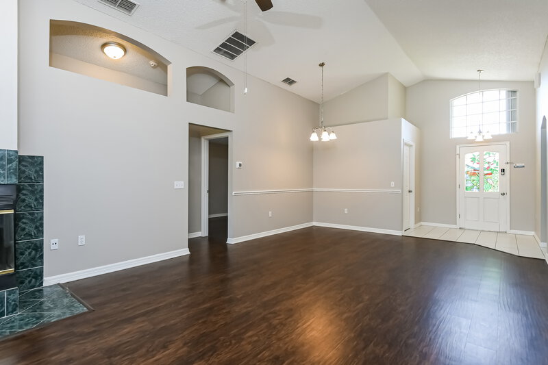 2,195/Mo, 11756 Hatcher Circle Orlando, FL 32824 Living Room View 3
