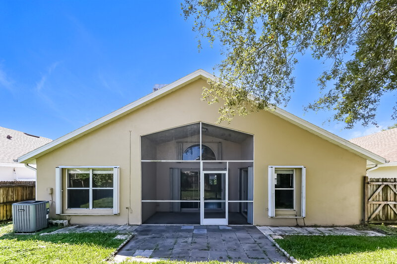 2,195/Mo, 11756 Hatcher Circle Orlando, FL 32824 Rear View