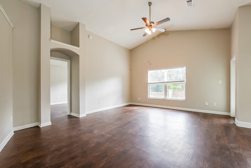2,185/Mo, 948 Delfino Pl Lake Mary, FL 32746 Living Room View 2