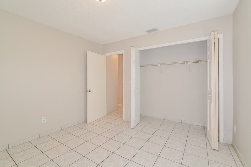 3,560/Mo, 1212 Abberton Drive Orlando, FL 32837 Bedroom View 4