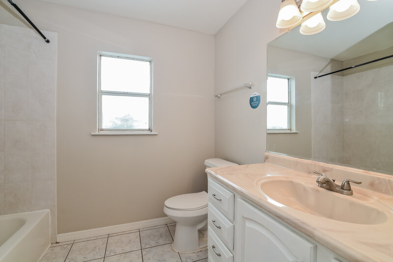 3,560/Mo, 1212 Abberton Drive Orlando, FL 32837 Bathroom View