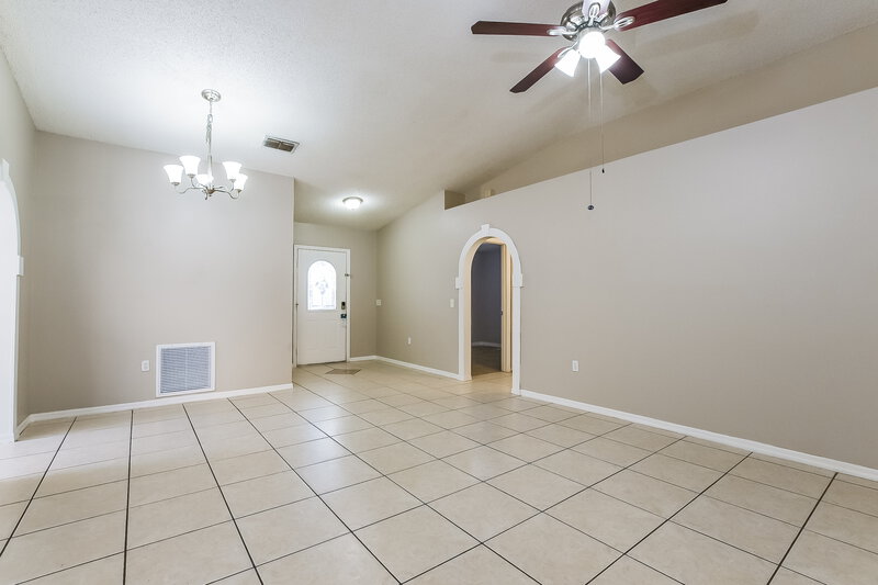 1,955/Mo, 1505 Sunset View Circle Apopka, FL 32703 Dining Room View 2