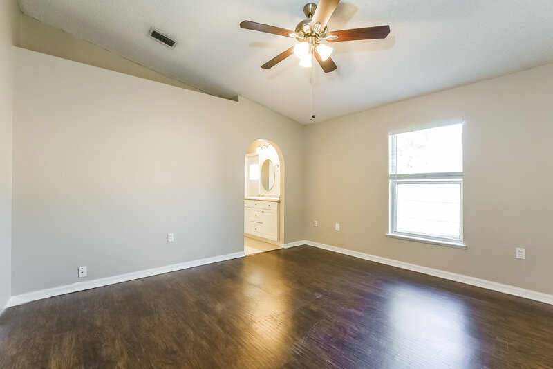 1,955/Mo, 1505 Sunset View Circle Apopka, FL 32703 Main Bedroom View