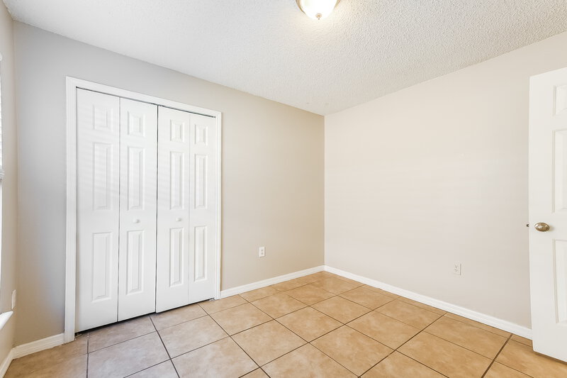 1,955/Mo, 1505 Sunset View Circle Apopka, FL 32703 Bedroom View 3