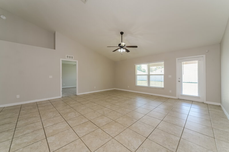 2,285/Mo, 2130 Fawn Meadow Circle Saint Cloud, FL 34772 Living Room View 2