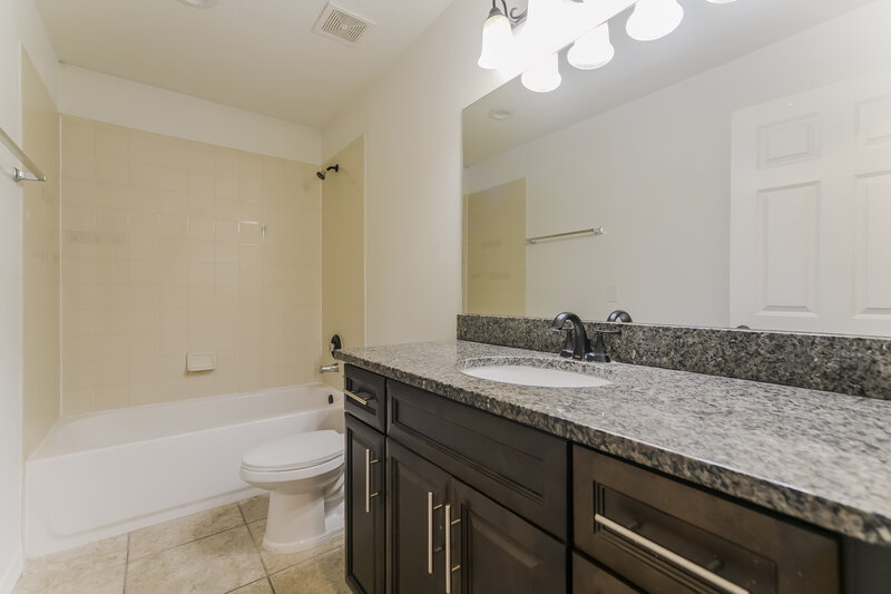 2,285/Mo, 2130 Fawn Meadow Circle Saint Cloud, FL 34772 Bathroom View