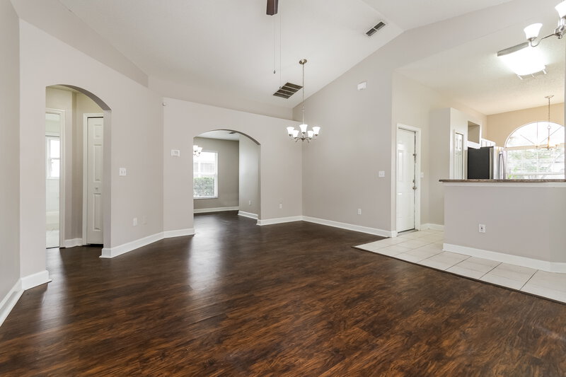 2,315/Mo, 242 Briar Bay Circle Orlando, FL 32825 Living Room View 3