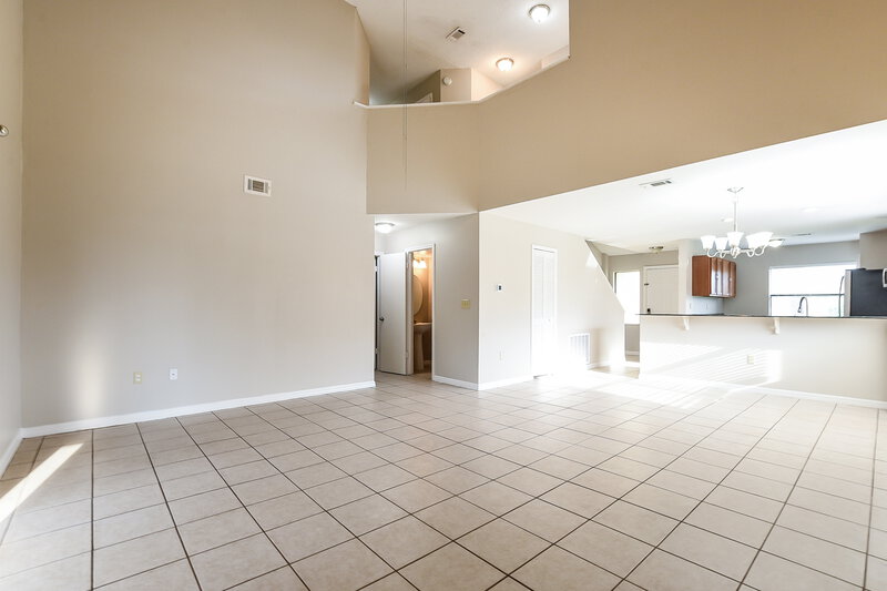 1,950/Mo, 116 Whitehall Way Kissimmee, FL 34758 Living Room View 2