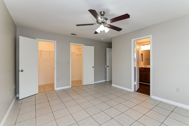 2,870/Mo, 116 Whitehall Way Kissimmee, FL 34758 Main Bedroom View 2