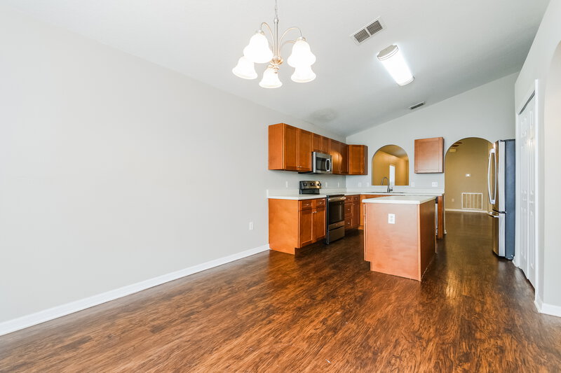 2,300/Mo, 2968 Whispering Trails Drive Winter Haven, FL 33884 Dining Room View 2