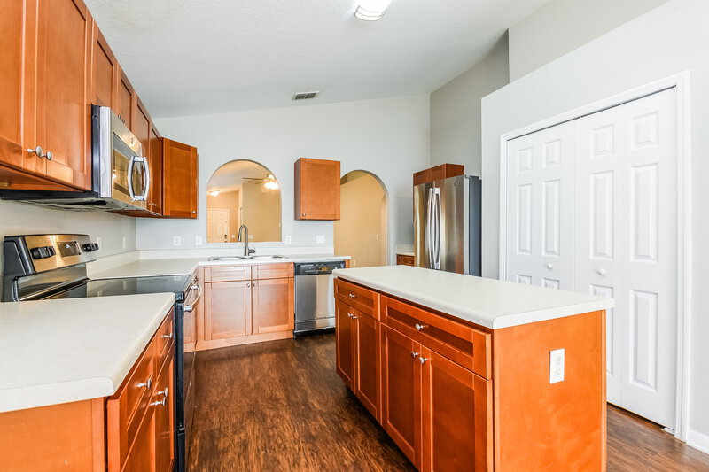 2,300/Mo, 2968 Whispering Trails Drive Winter Haven, FL 33884 Kitchen View 2