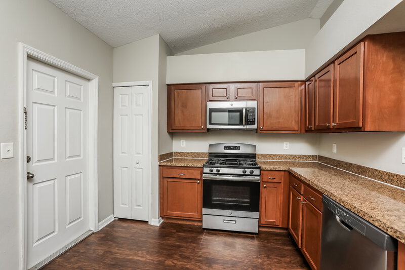 2,090/Mo, 13309 Copperleaf Way Clermont, FL 34711 Kitchen View