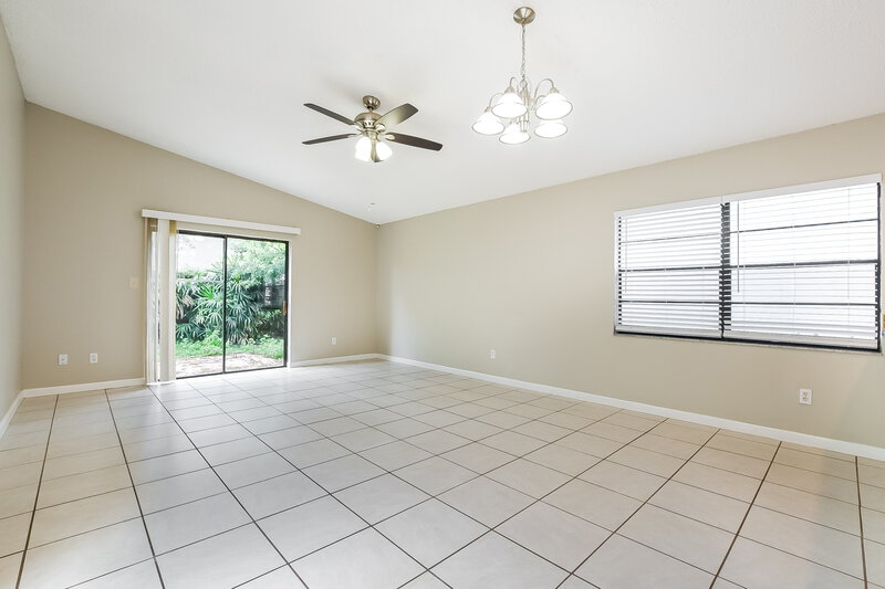 2,315/Mo, 1409 Bridlebrook Drive Casselberry, FL 32707 Dining Room View