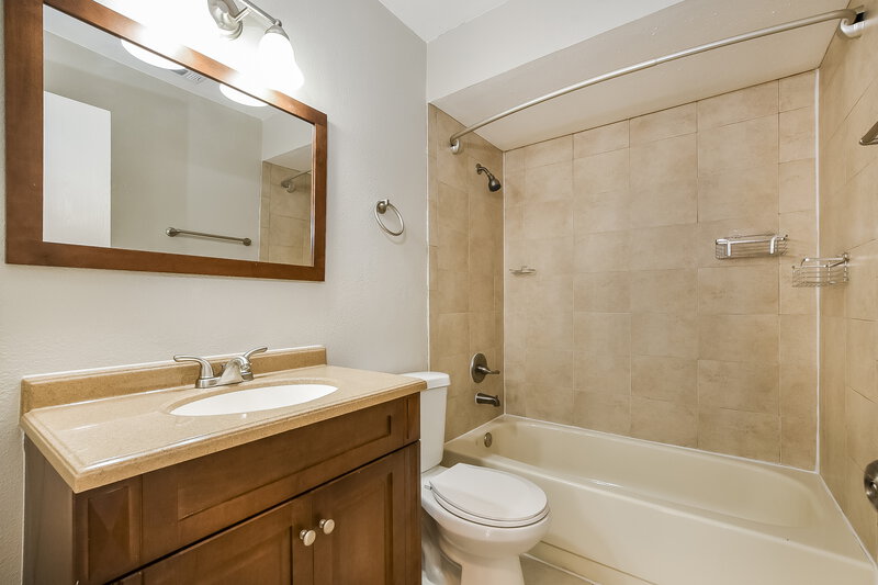 2,315/Mo, 1409 Bridlebrook Drive Casselberry, FL 32707 Bathroom View