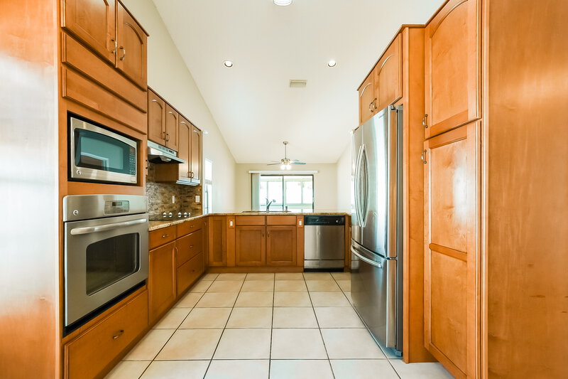 2,400/Mo, 797 Minerva Lane Lake Mary, FL 32746 Kitchen View