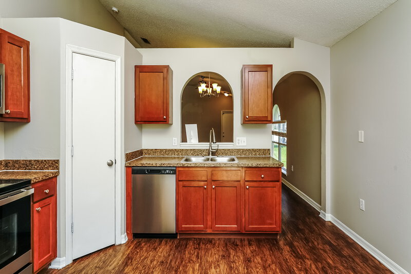2,185/Mo, 1722 Wekiva Crossing Blvd Apopka, FL 32703 Kitchen View