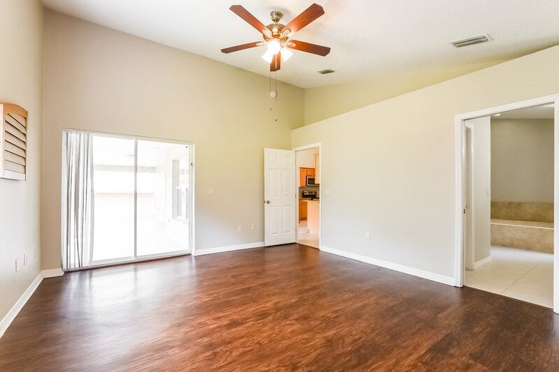 2,335/Mo, 1436 Lake Marion Drive Apopka, FL 32712 Living Room View 3