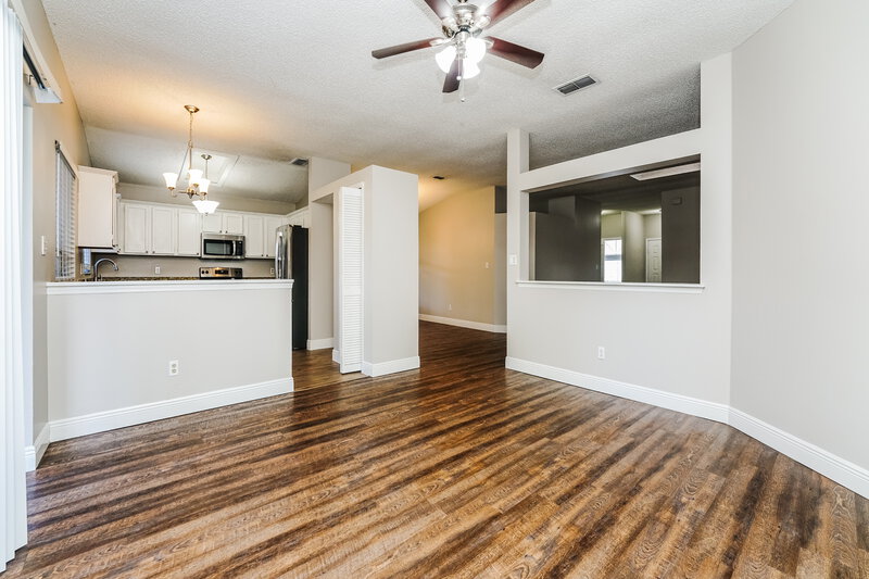 2,355/Mo, 1809 Concord Drive Apopka, FL 32703 Living Room View