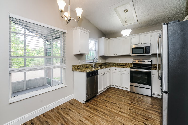 2,355/Mo, 1809 Concord Drive Apopka, FL 32703 Kitchen View 3