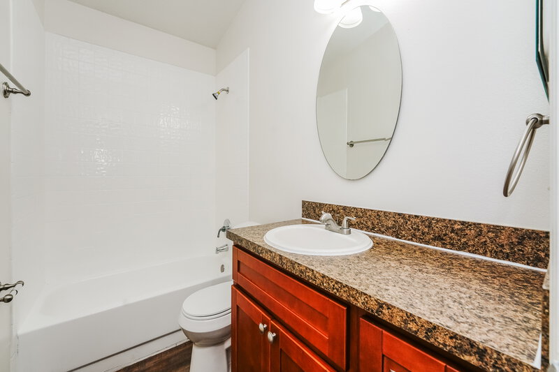 2,355/Mo, 1809 Concord Drive Apopka, FL 32703 Bathroom View