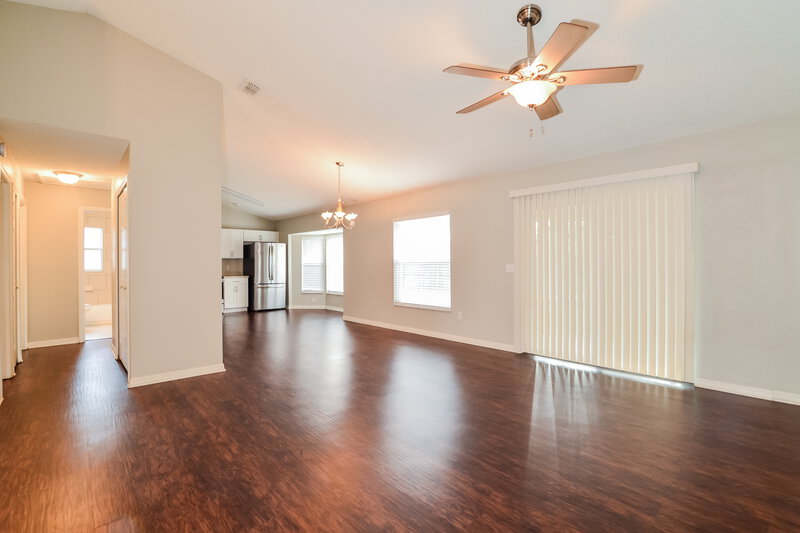 2,265/Mo, 9578 Lingwood Trail Orlando, FL 32817 Living Room View