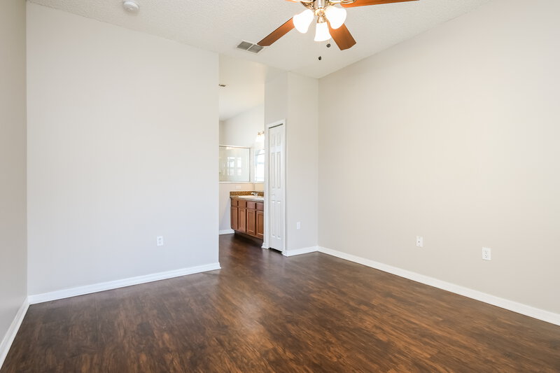 1,885/Mo, 541 Brighton Ct Kissimmee, FL 34758 Main Bedroom View