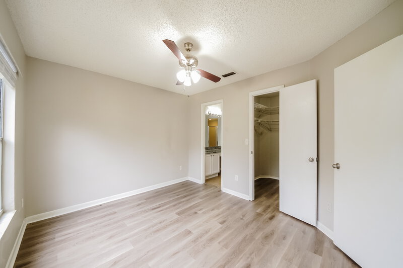 2,200/Mo, 1446 Pon Pon Court Orlando, FL 32825 Main Bedroom View 2