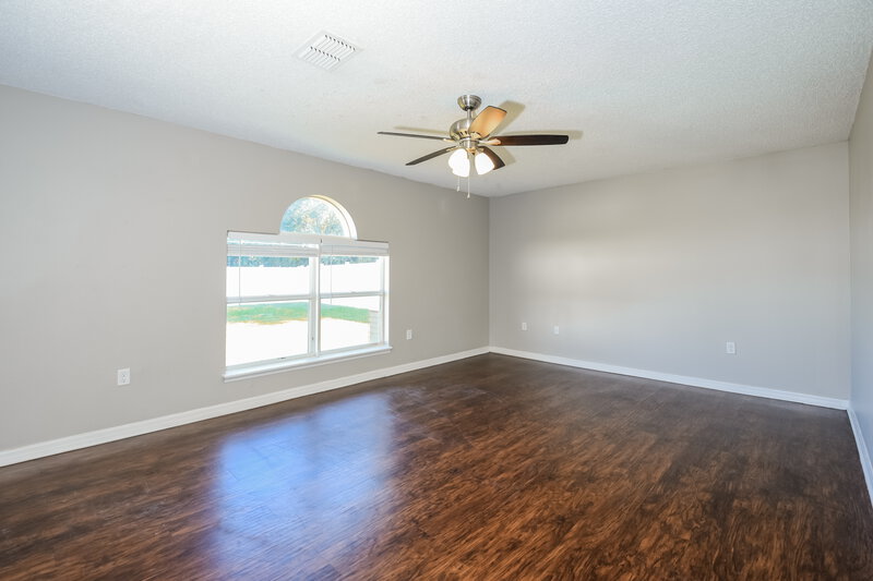 2,400/Mo, 2953 Elbib Dr Saint Cloud, FL 34772 Living Room View
